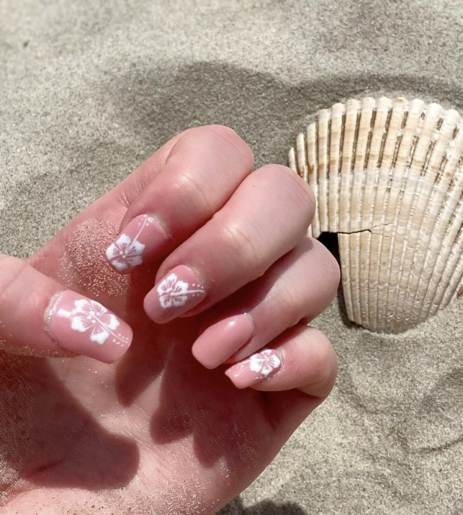 Hibiscus Nails Beach Nails