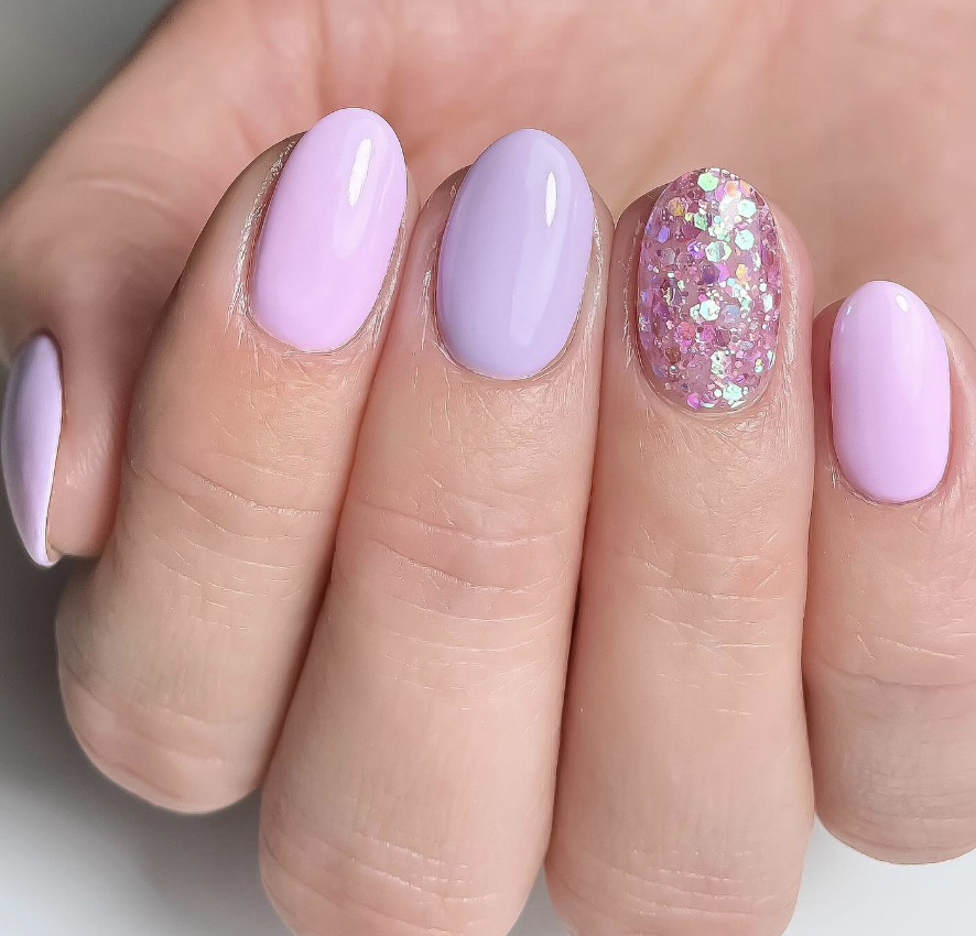 Lilac Glitter Nails