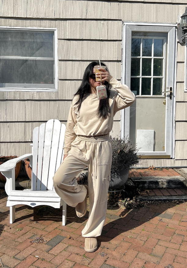 Casual Monochromatic Sweatsuit