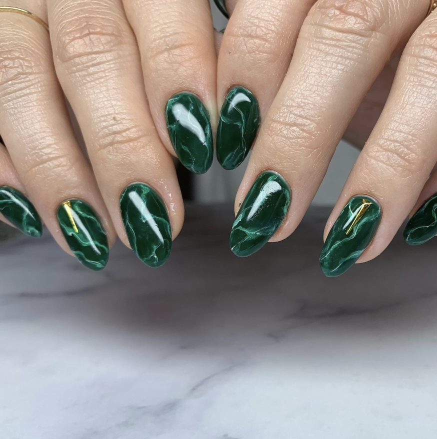 Emerald Marble Nails