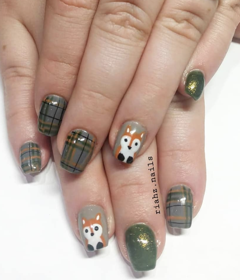 Sage Green Fox Nail Art