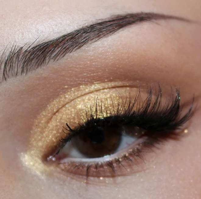 Gold Makeup